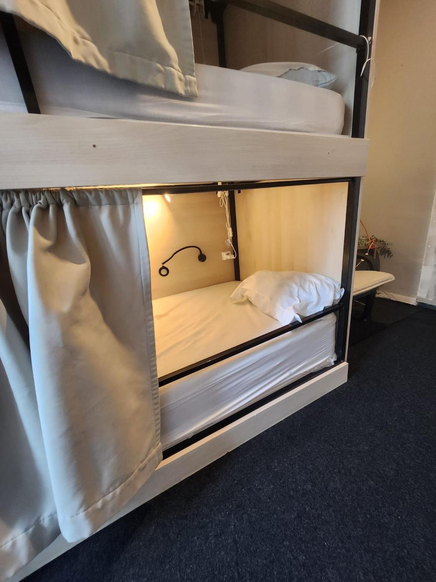 Daora Lisbon Low Cost Hostel Esterno foto