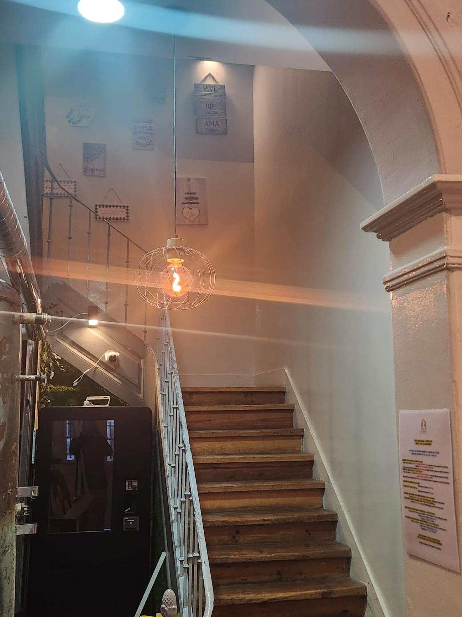 Daora Lisbon Low Cost Hostel Esterno foto